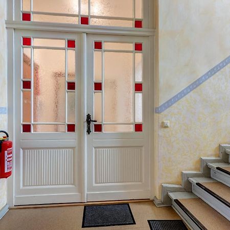 Villa Ahlbeck - Ferienwohnung Kuehlungsborn Heringsdorf Zewnętrze zdjęcie