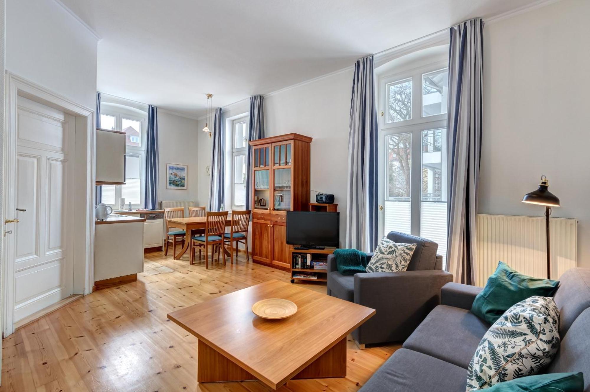Villa Ahlbeck - Ferienwohnung Kuehlungsborn Heringsdorf Zewnętrze zdjęcie