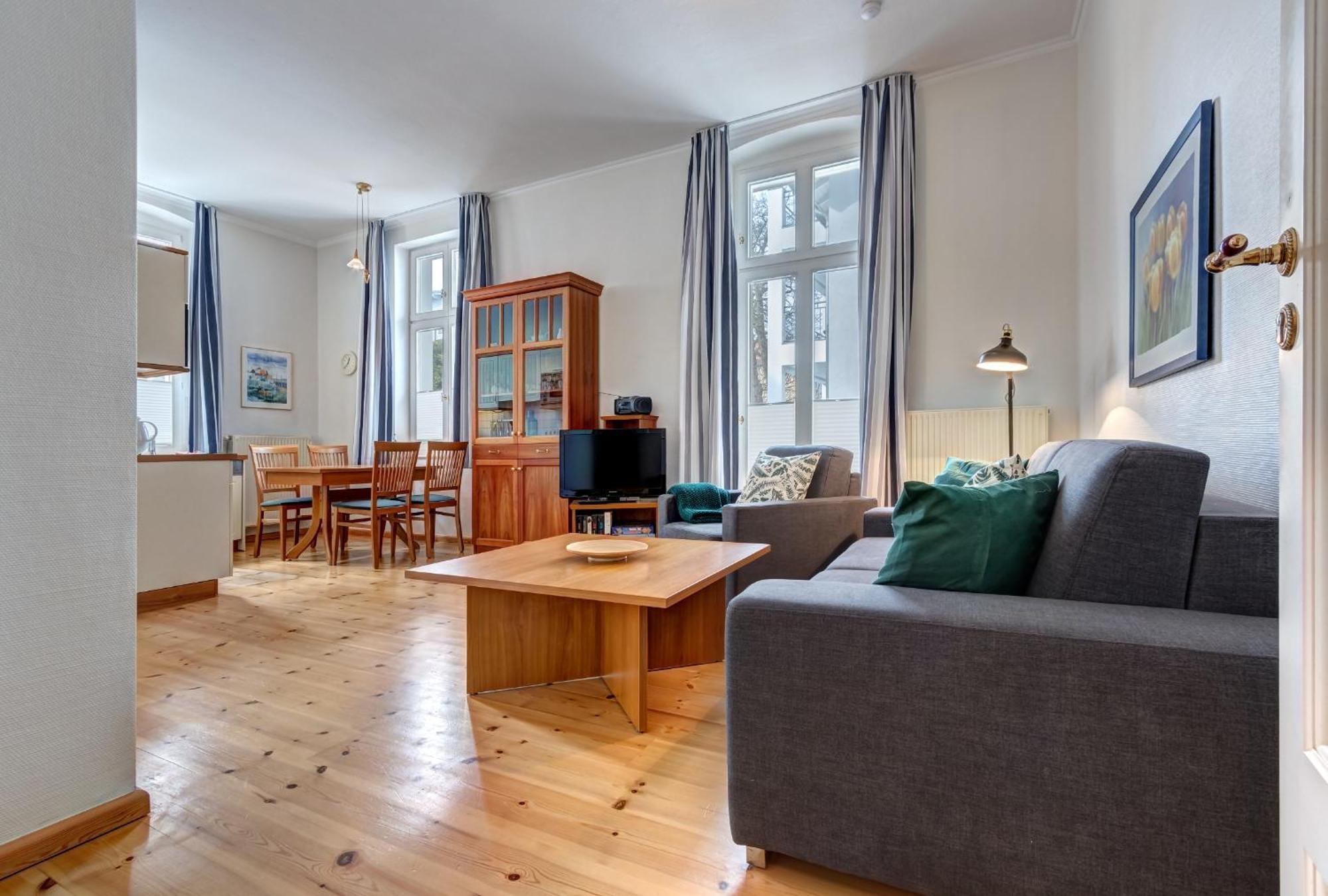 Villa Ahlbeck - Ferienwohnung Kuehlungsborn Heringsdorf Zewnętrze zdjęcie